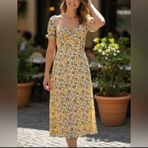 Sincerely Jules Yellow Floral smocked back dress Size Small